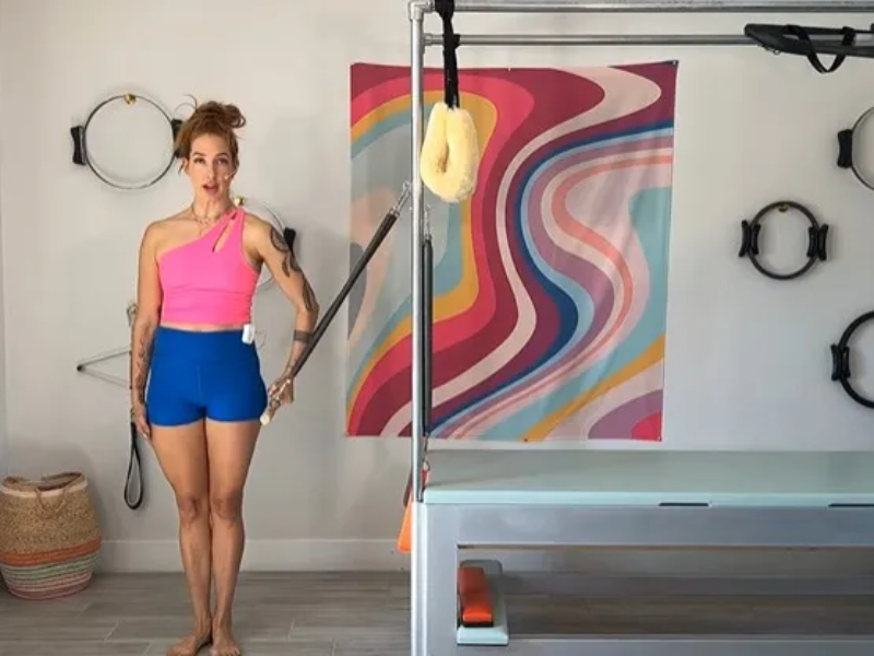 Bài tập Pilates - Hundreds Side Arm with Roll Back Bar