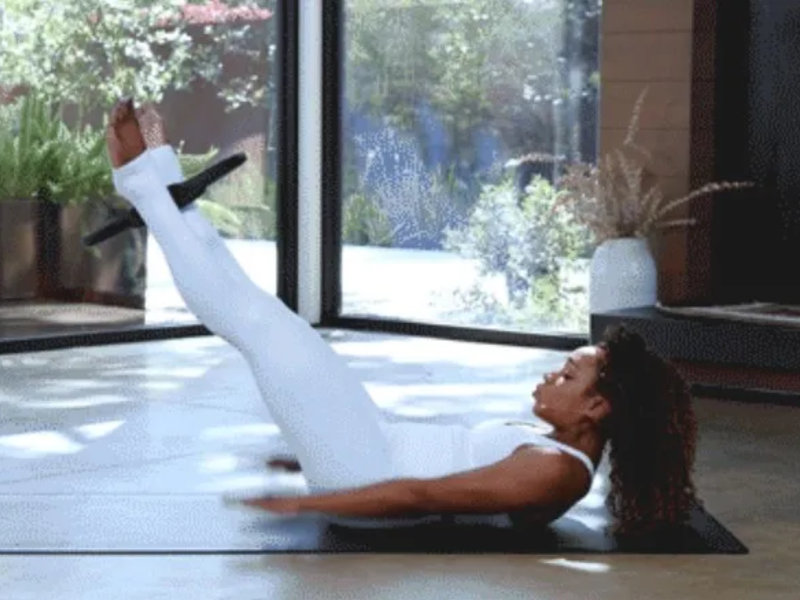 Bài tập Pilates The 100 với vòng
