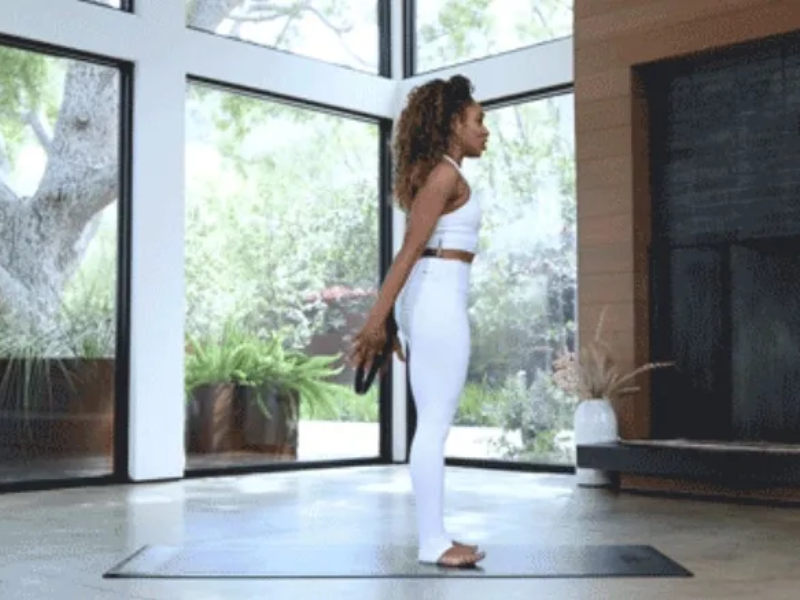 Bài tập Pilates Chest Expansions