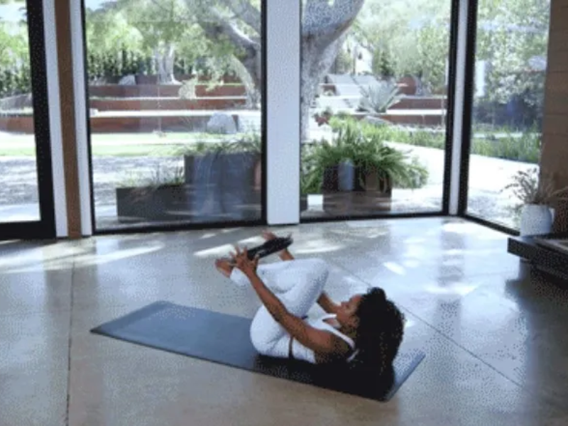Bài tập Piltes Double Leg Stretch