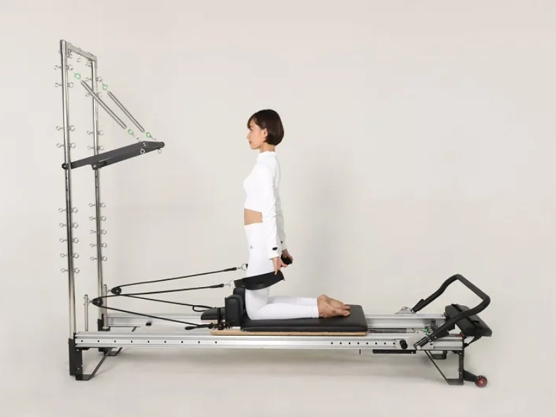 Tập luyện với máy Reformer yêu cầu sử dụng nhiều nhóm cơ hơn cho mỗi bài tập