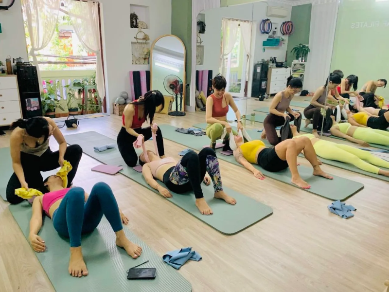 Lớp học Pilates tại phòng tập Leaf Pilates