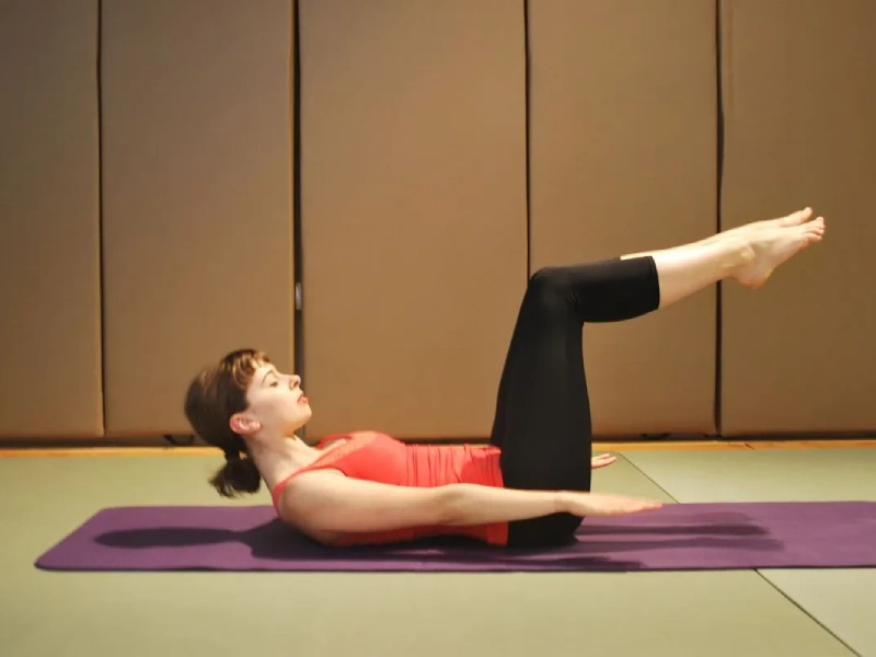 Bài tập Pilates The Hundred