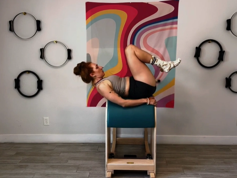 Bài tập Pilates Hundred – Cách thực hiện, lợi ích, những điều cần tránh