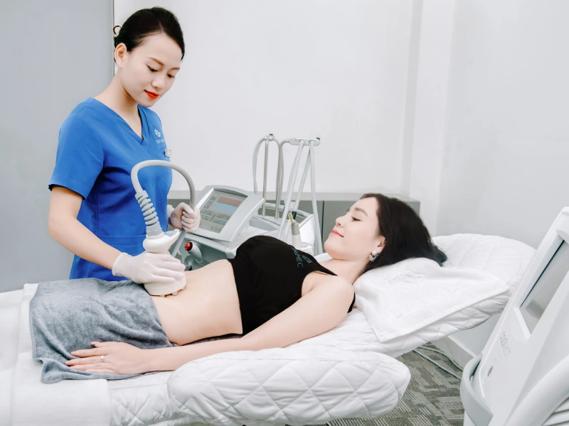 Quy trình giảm béo Cooltech Define của Viện thẩm mỹ công nghệ cao Daimec được nhiều người tin tưởng.