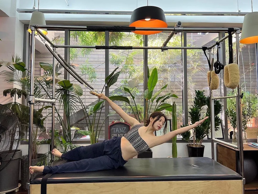 nhung-sao-han-noi-tieng-yeu-thich-bo-mon-pilates-6