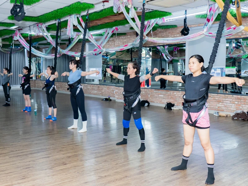 Phòng tập S' Life - Trải nghiệm không gian tập Yoga TPHCM giữa thiên nhiên