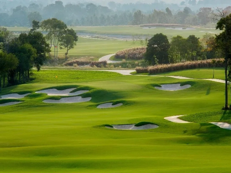 Sân Golf Sky Lake