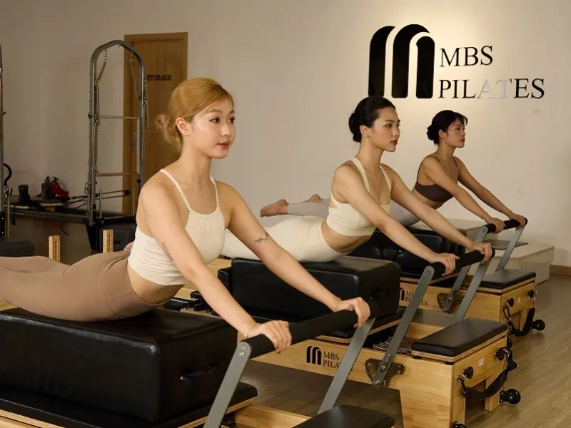Máy tập Pilates Reformer đốt cháy bao nhiêu calo?