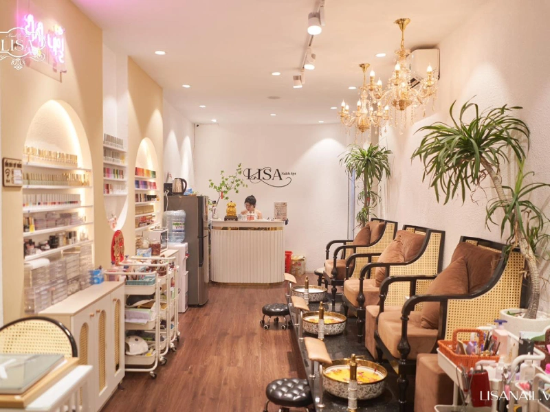 Lisa Nail & Spa là một trong số tiệm nail đẹp ở TPHCM.