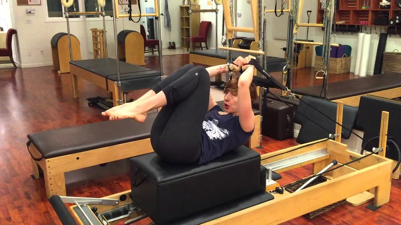 bai-tap-pilates-backstroke-tren-reformer-4