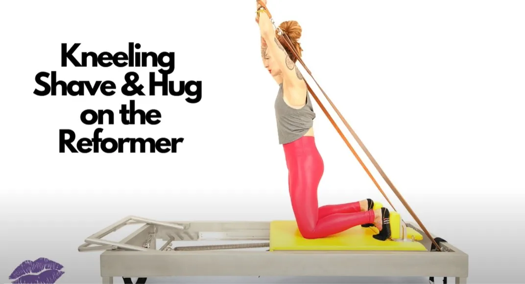 bai-tap-pilates-kneeling-shave-and-hug-tren-reformer-1