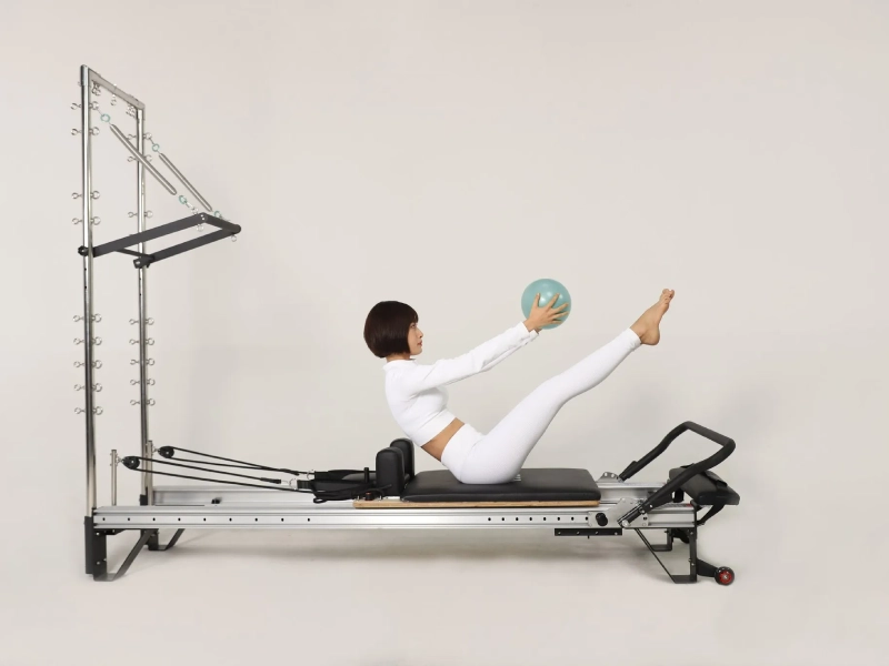 Máy tập Reformer with Half Tower