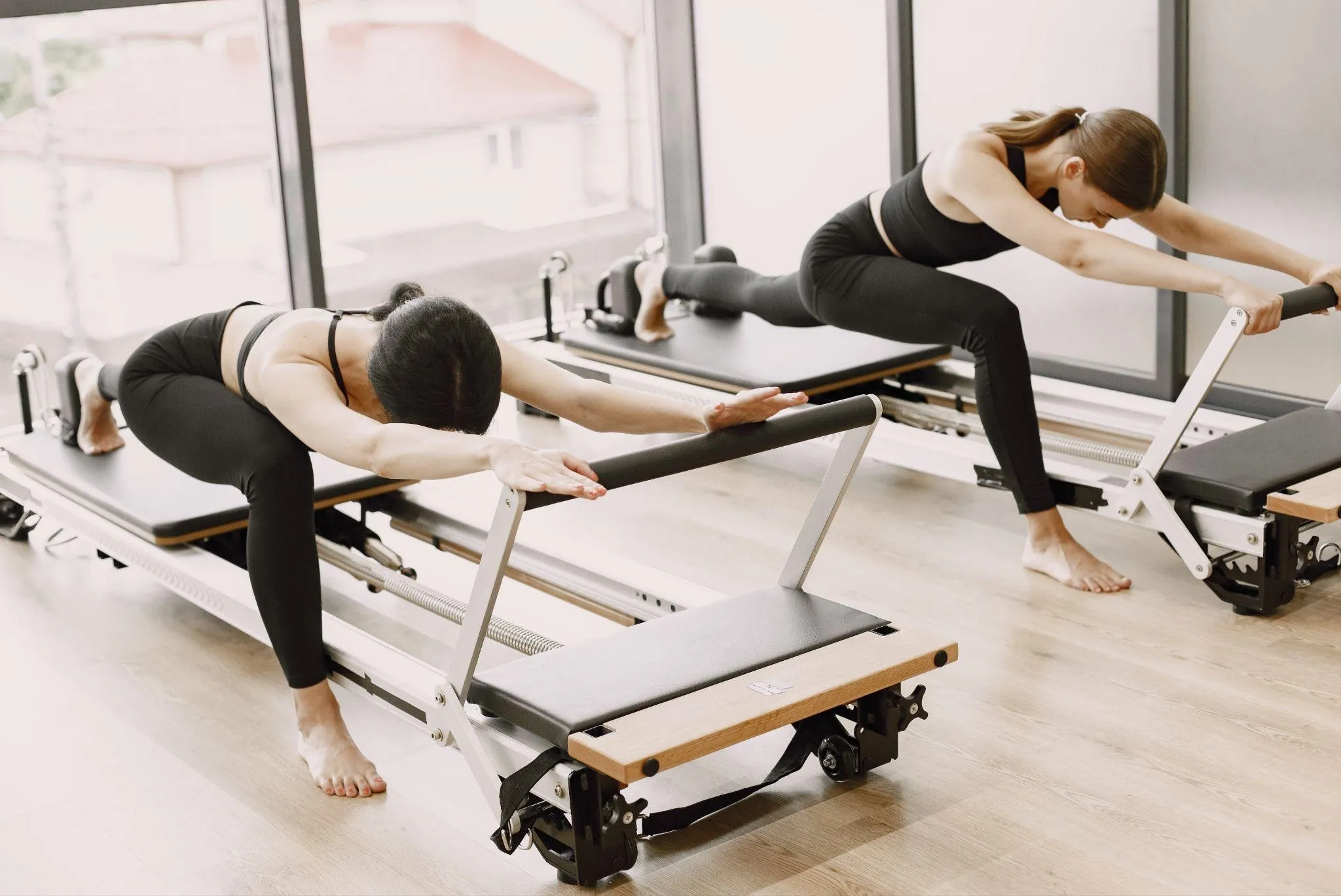 pilates-reformer-va-pilates-wunda-chair-1