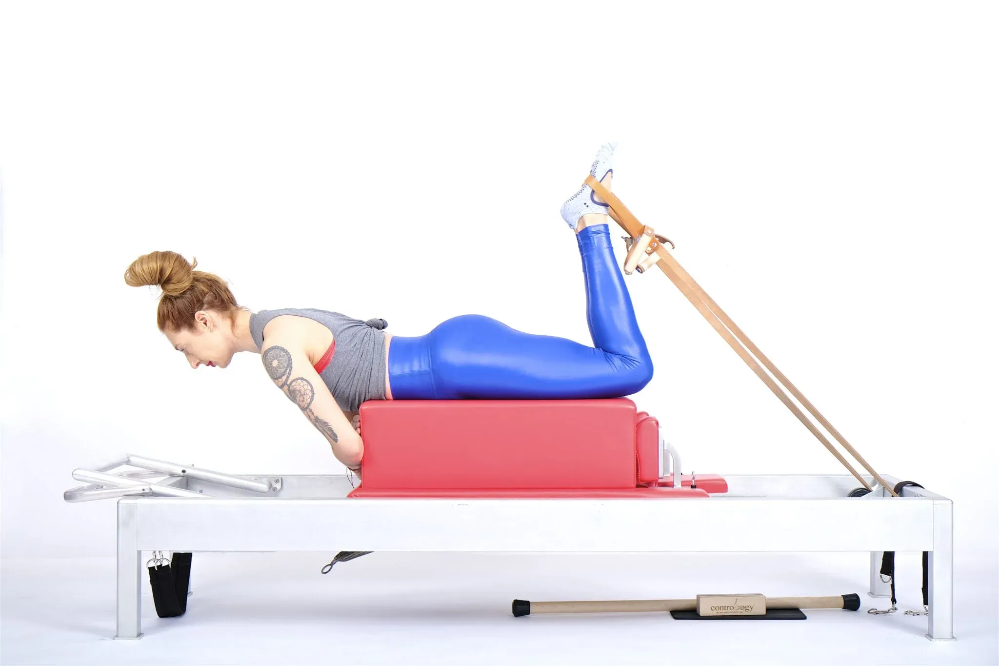 bai-tap-pilates-hamstring-curls-tren-reformer-3