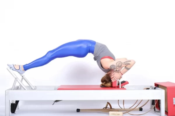 Bài tập Pilates Headstand Facing Up trên Reformer