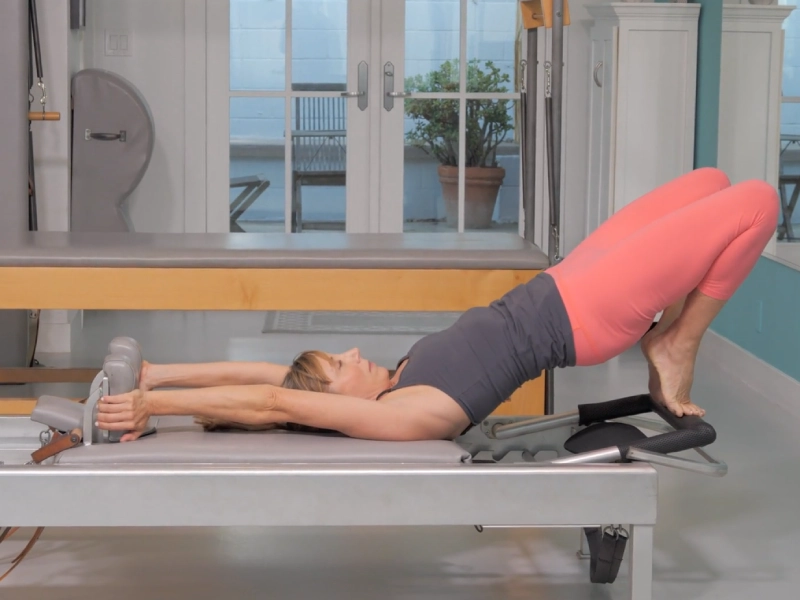 Hướng dẫn chi tiết thực hiện bài tập Semi Circle trên Reformer.