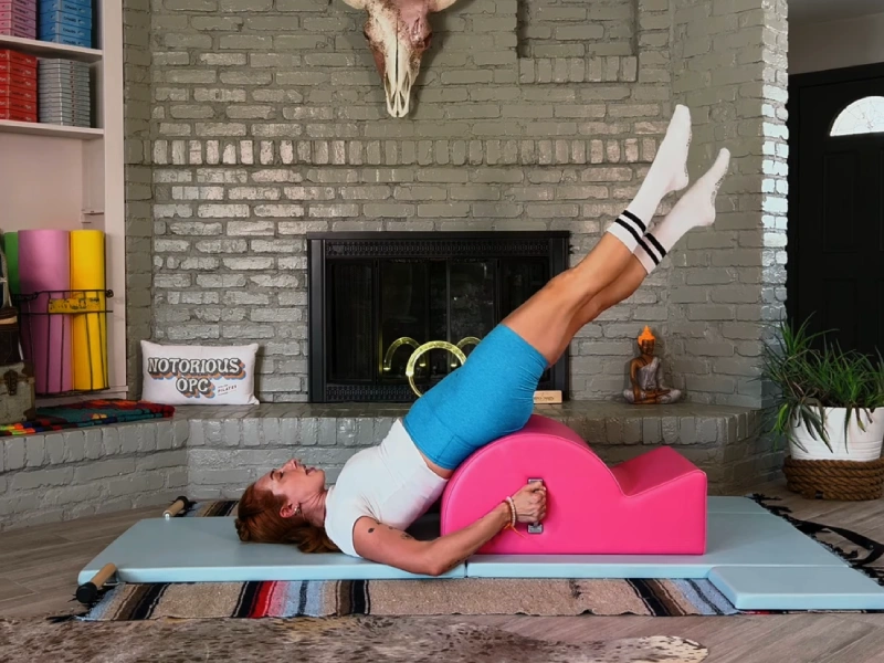 Các bước thực hiện bài tập Pilates Walking trên Spine Corrector