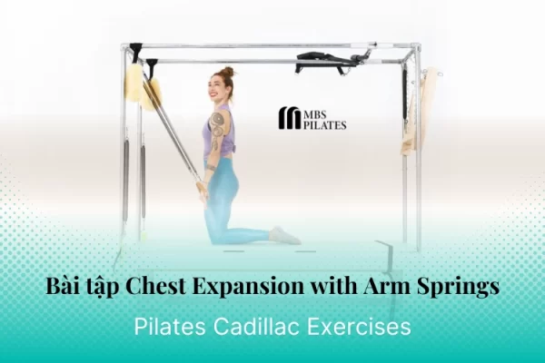 bai-tap-pilates-chest-expansion-with-arm-springs-tren-cadillac