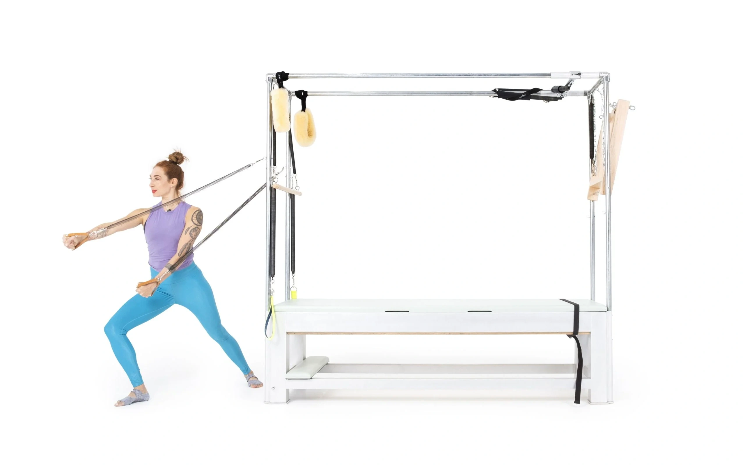 bai-tap-pilates-fencing-with-standing-arm-springs-tren-cadillac-2