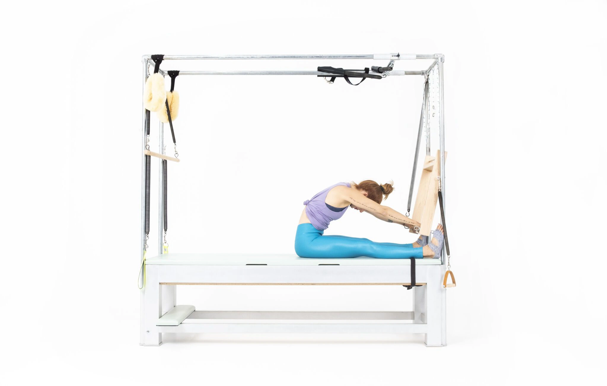 bai-tap-pilates-push-thru-tren-cadillac-2