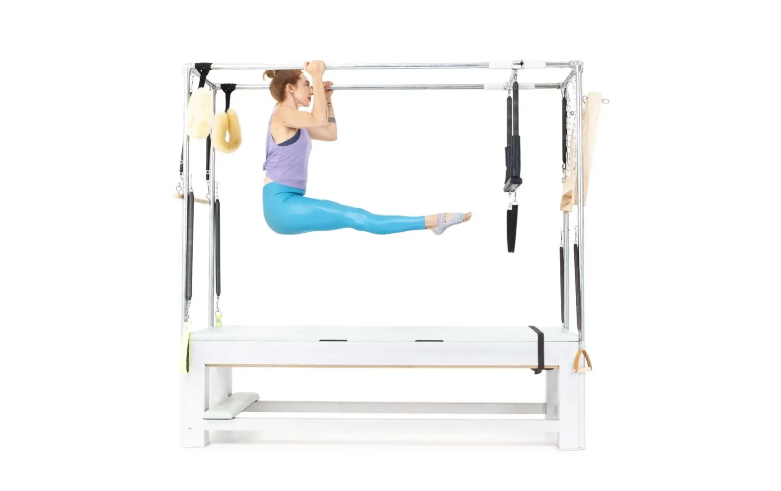 bai-tap-pilates-candlestick-beats-tren-cadillac-1