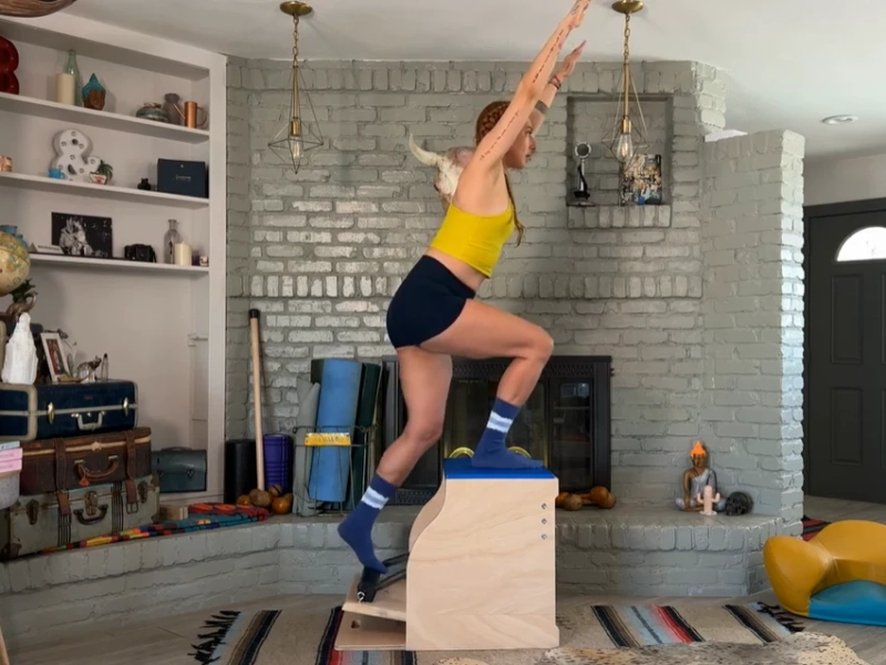 Các bước thực hiện Mountain Climber trên Wunda Chair