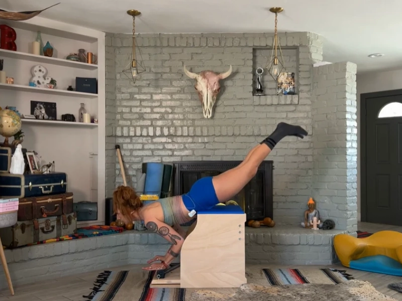 Bắt đầu động tác Swan Dive 