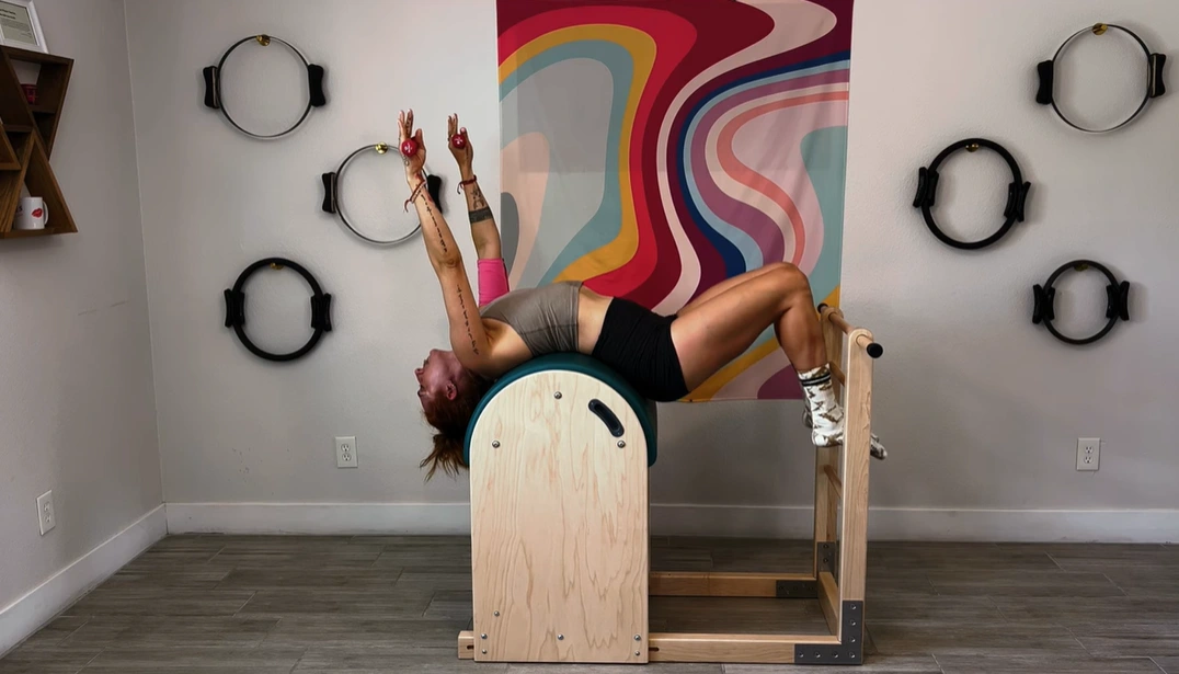 bai-tap-pilates-circles-tren-ladder-barrel-2