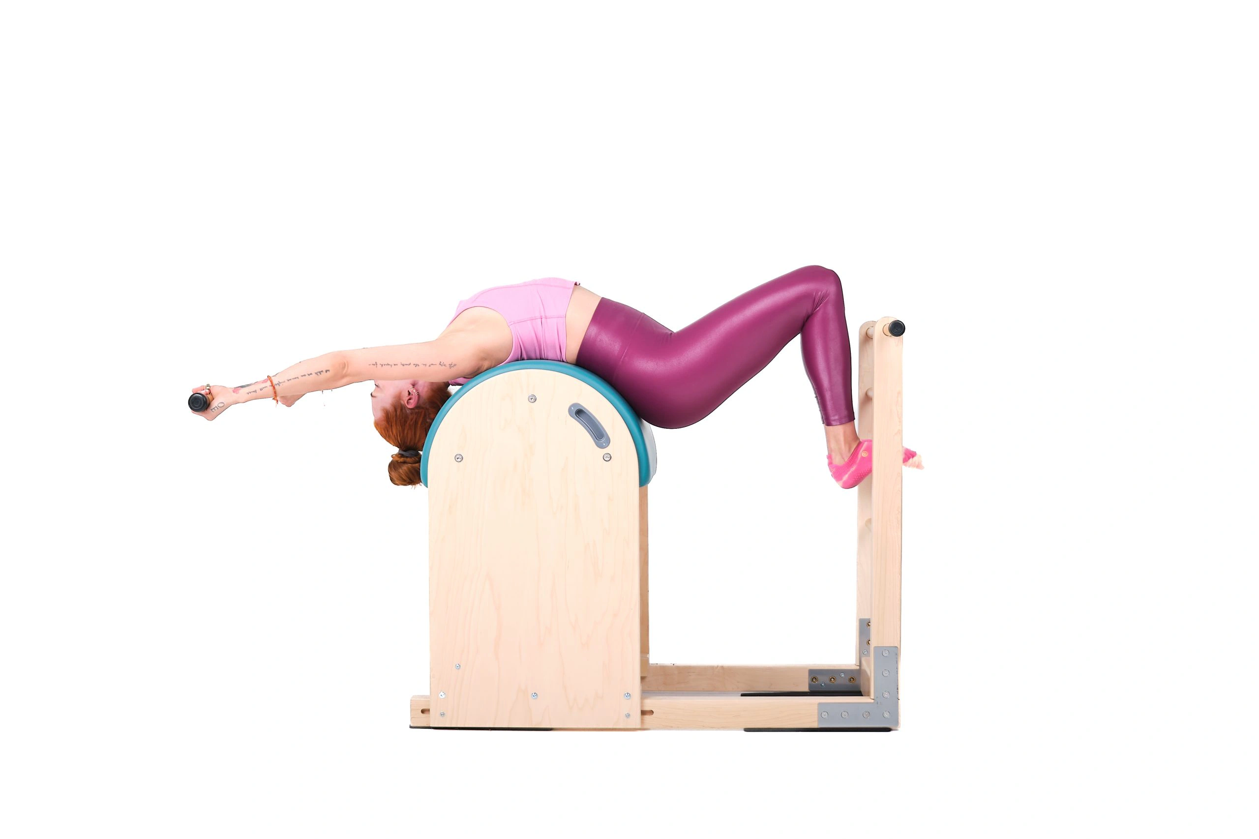 bai-tap-pilates-stretch-with-bar-tren-ladder-barrel-1