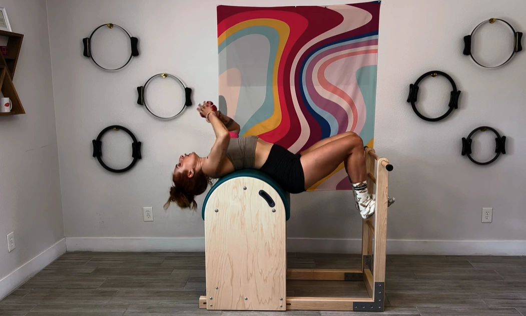 bai-tap-pilates-up-down-tren-ladder-barrel-2