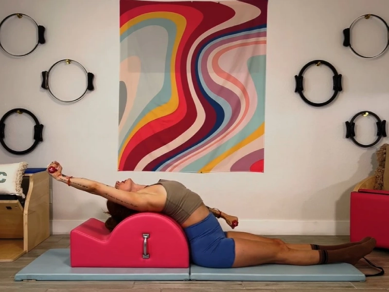 Bài tập Pilates Up/Down: Cách tập đúng và lựa chọn thiết bị phù hợp