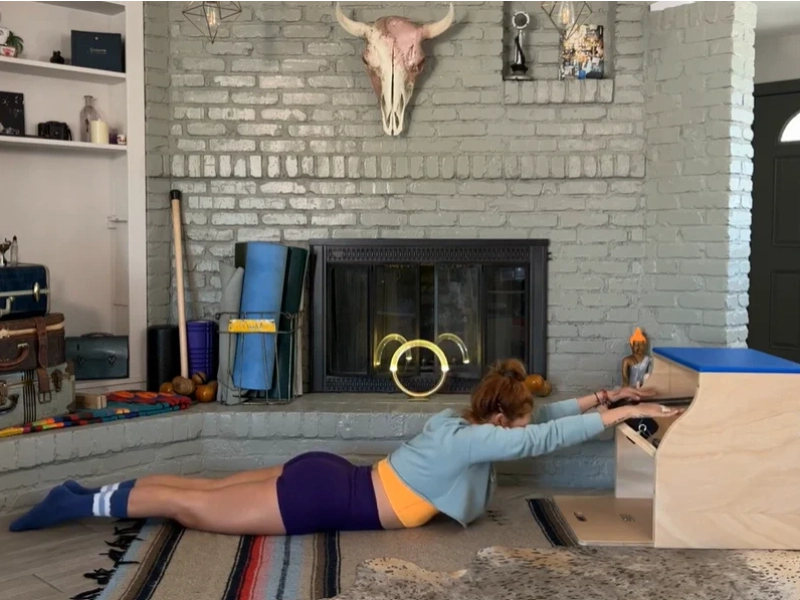 Bài tập Pilates Flying Eagle trên Wunda Chair