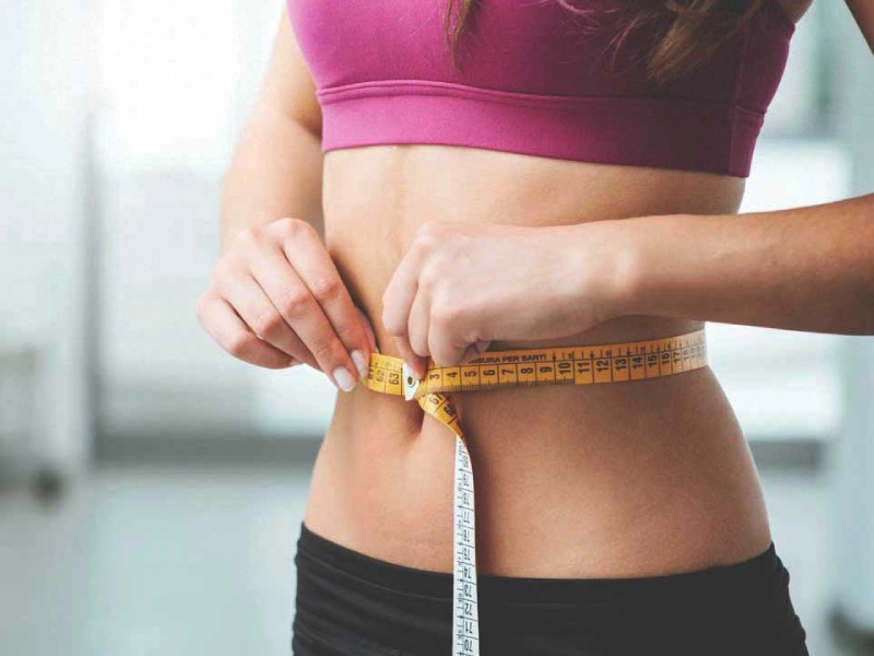 Một chế độ ăn uống lành mạnh sẽ giúp bạn giảm cân, duy trì vóc dáng.