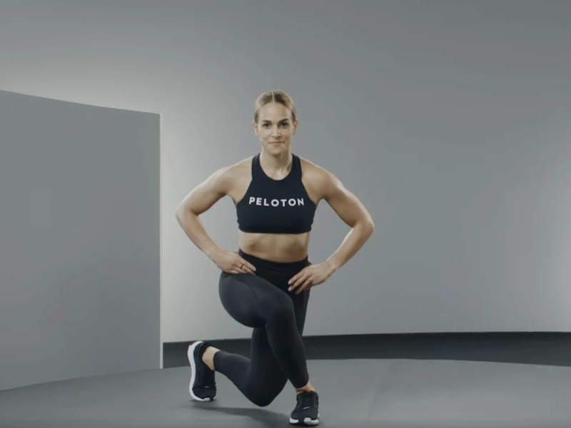 Bài tập Curtsy Squat