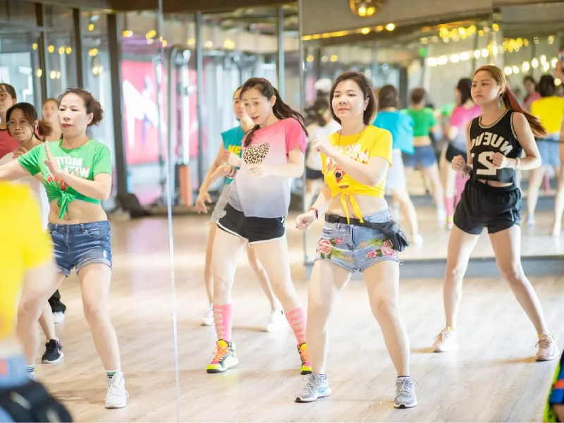 Điều gì tạo nên sức hấp dẫn của bộ môn Zumba