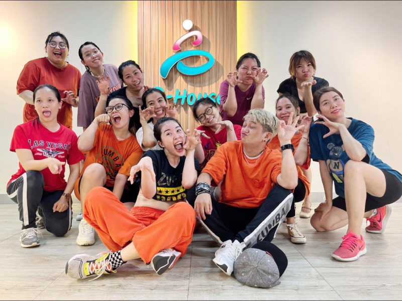B.FIT Zumba Fitness