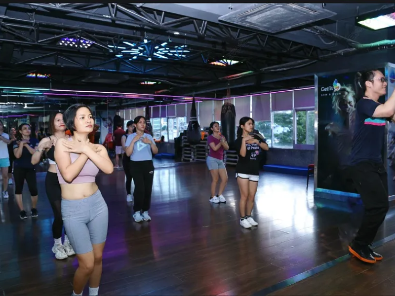 Học Zumba tại Gym & Yoga Getfit