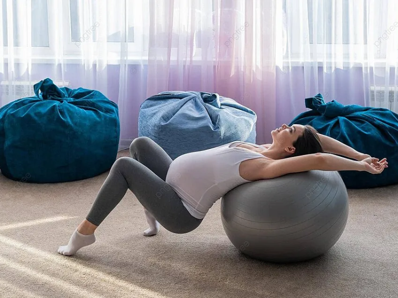 Yoga là hoạt động mang lại lợi ích về cả thể chất và tinh thần cho mẹ bầu