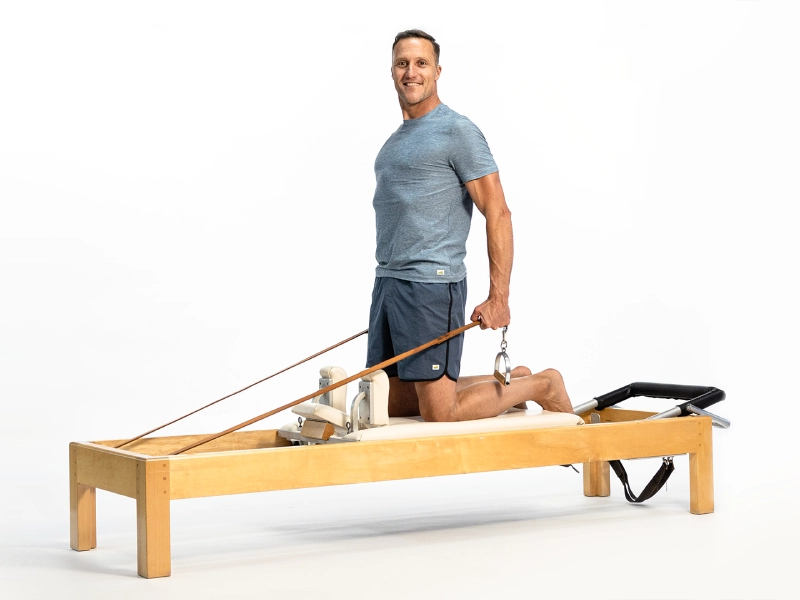 Nam giới nên tập Pilates thường xuyên để cải thiện cơ lõi.