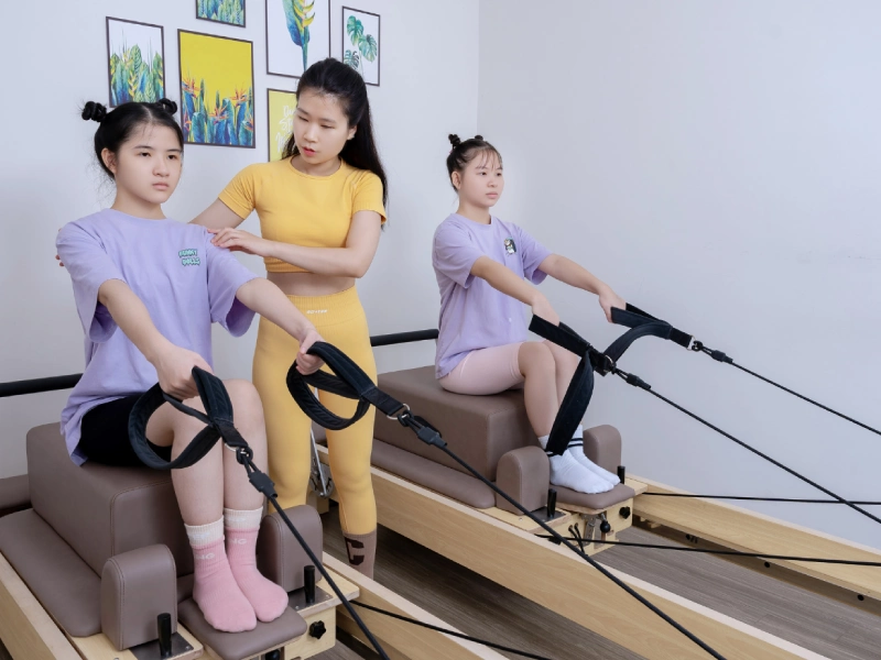Tập Pilates góp phần hỗ trợ phát triển chiều cao của trẻ tốt hơn.