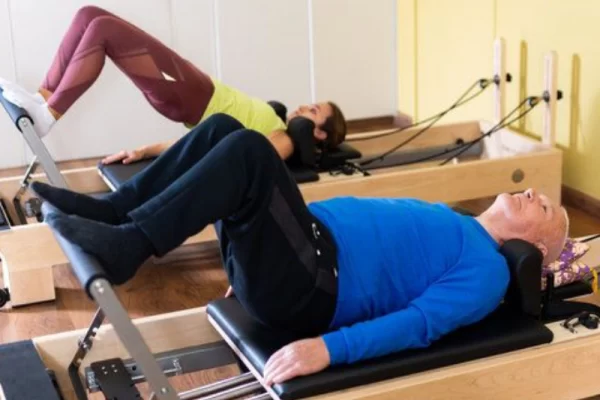 Các loại hình Pilates phù hợp với người cao tuổi: Bí quyết tập an toàn và hiệu quả