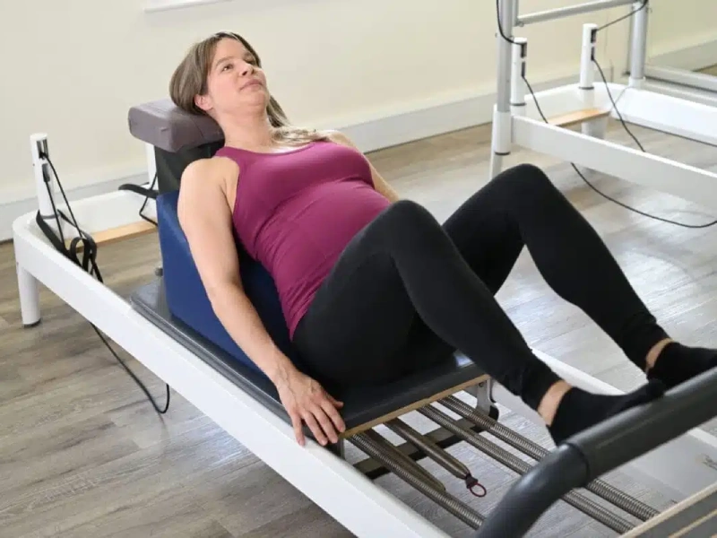 Bài tập chân với đệm nghiêng