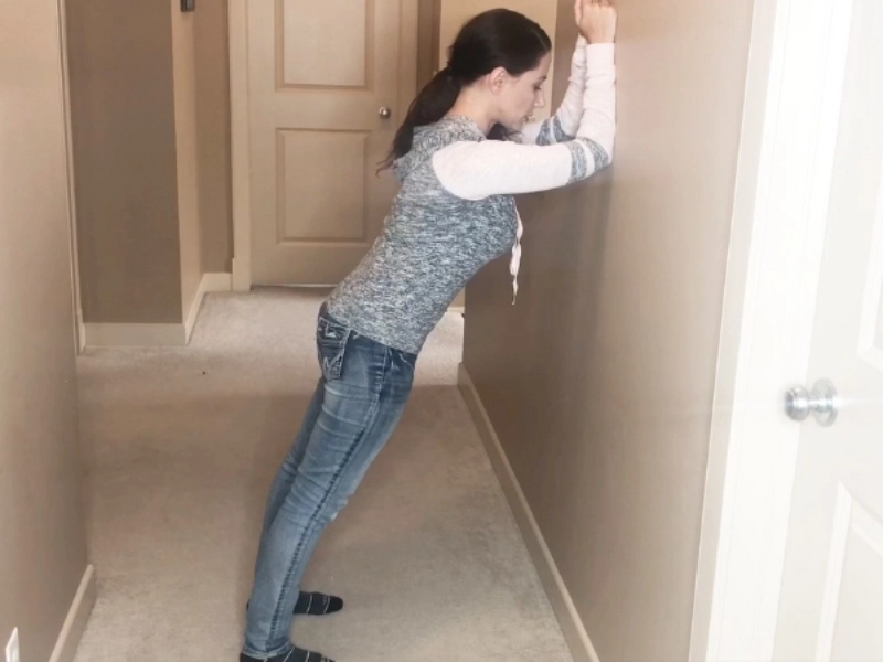 Bài tập Plank tường.