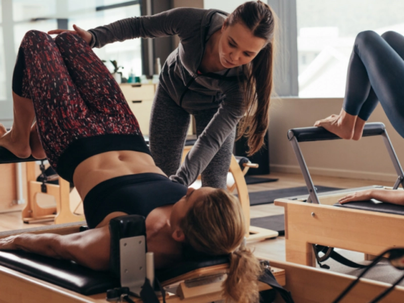 Pilates phù hợp để cải thiện thể lực chức năng hơn tập tạ.