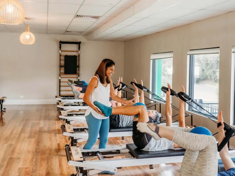 A consistent workout schedule helps you form a regular Pilates habit.