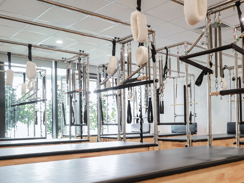 The Phan Van Tri studio is fully equipped with Pilates training equipment.