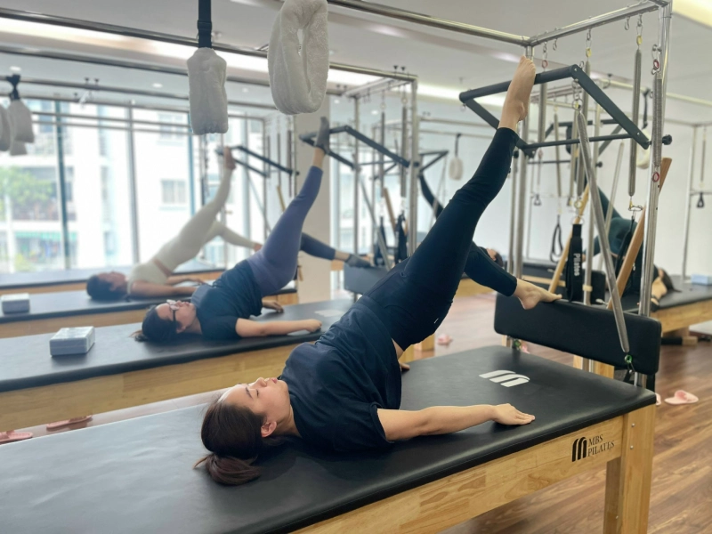 The MBS Pilates Hong Lac studio has a convenient location with easy access to nearby routes.