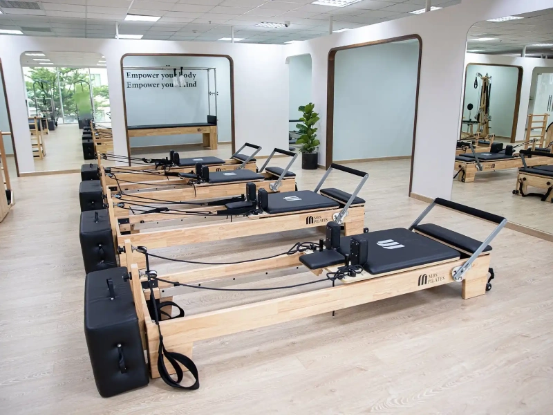 The MBS Pilates Studio at 92 Nguyen Huu Canh, Binh Thanh District, features a modern system of facilities and training equipment.