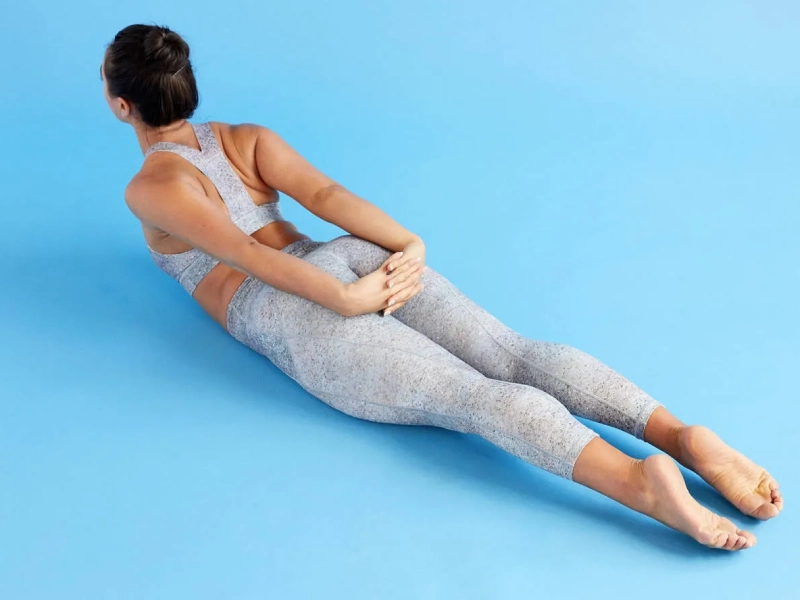 People with serious back injuries should avoid the Pilates Double Leg Kick exercise.